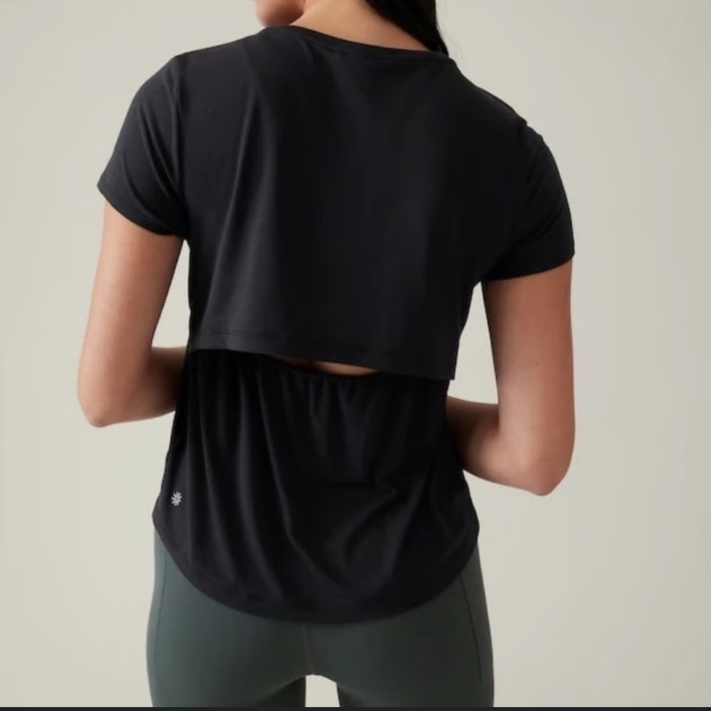 Athleta Black Short Sleeve Cinch Out Tee - Picture 2 of 9